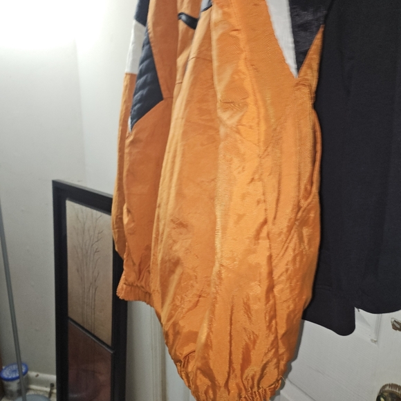 Pullover jacket - Picture 4 of 6